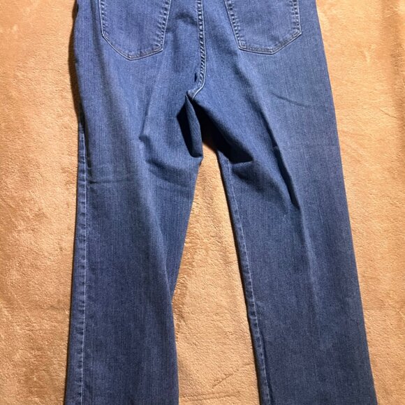 Lee Women 16 Petite Denim Blue Classic Fit Straight Leg 5 Pocket Jeans (V) - Picture 7 of 8